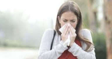 Surviving Spring Allergies in Spain: Why Your Healthcare Choice Matters